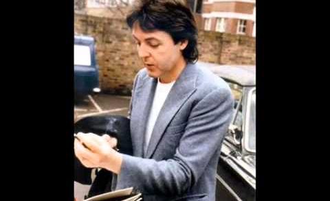 Famous Groupies – Paul McCartney&Wings
